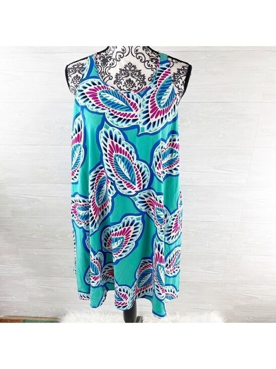 crown & ivy Dresses & Skirts - Crown & Ivy Leaf Print Shift Midi Halter Dress